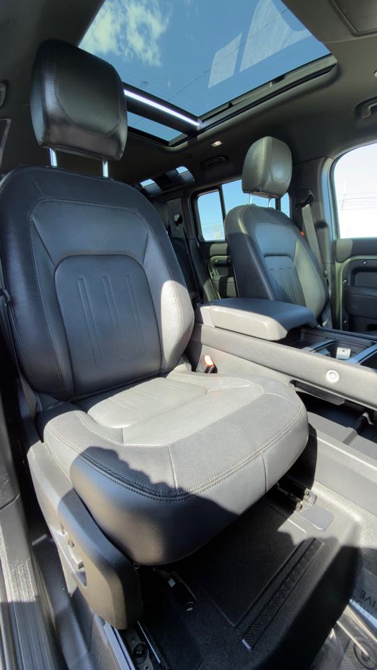 Land Rover Defender 110 P400 X-Dynamic SE 2022