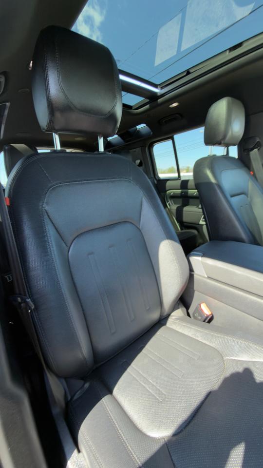 Land Rover Defender 110 P400 X-Dynamic SE 2022