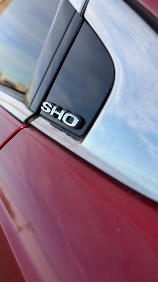 Ford Taurus 4dr Sdn SHO AWD 2011