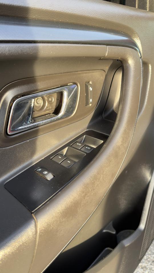 Ford Taurus 4dr Sdn SHO AWD 2011