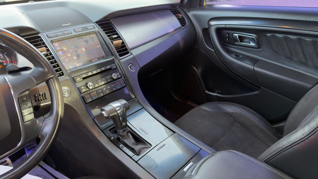 Ford Taurus 4dr Sdn SHO AWD 2011