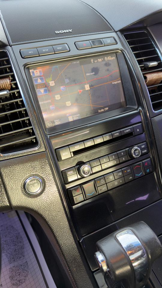 Ford Taurus 4dr Sdn SHO AWD 2011