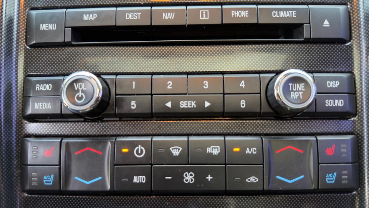 Ford Taurus 4dr Sdn SHO AWD 2011