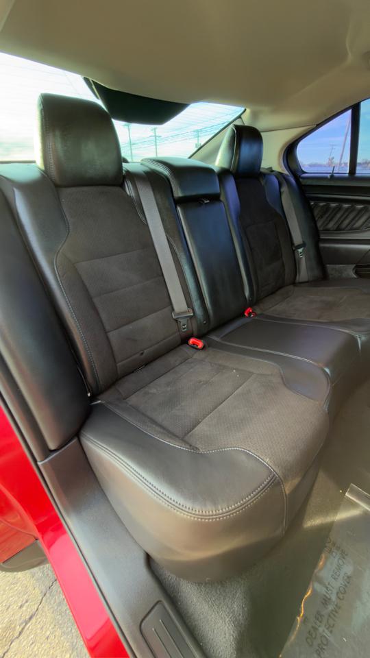 Ford Taurus 4dr Sdn SHO AWD 2011