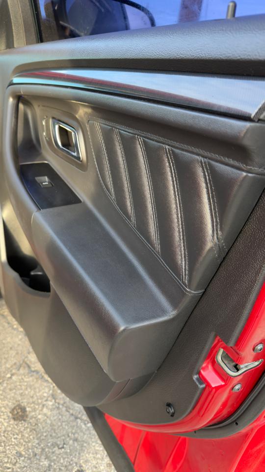 Ford Taurus 4dr Sdn SHO AWD 2011