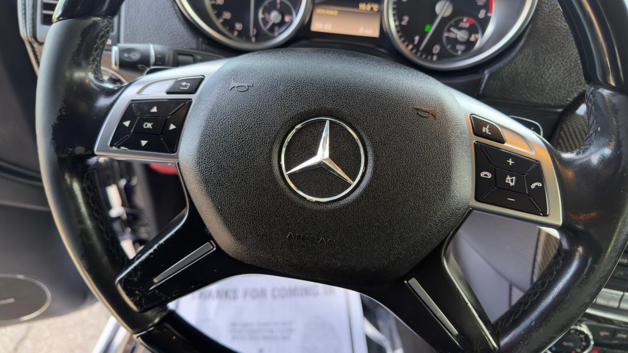 Mercedes-Benz G-Class 4MATIC 4dr G 550 2015