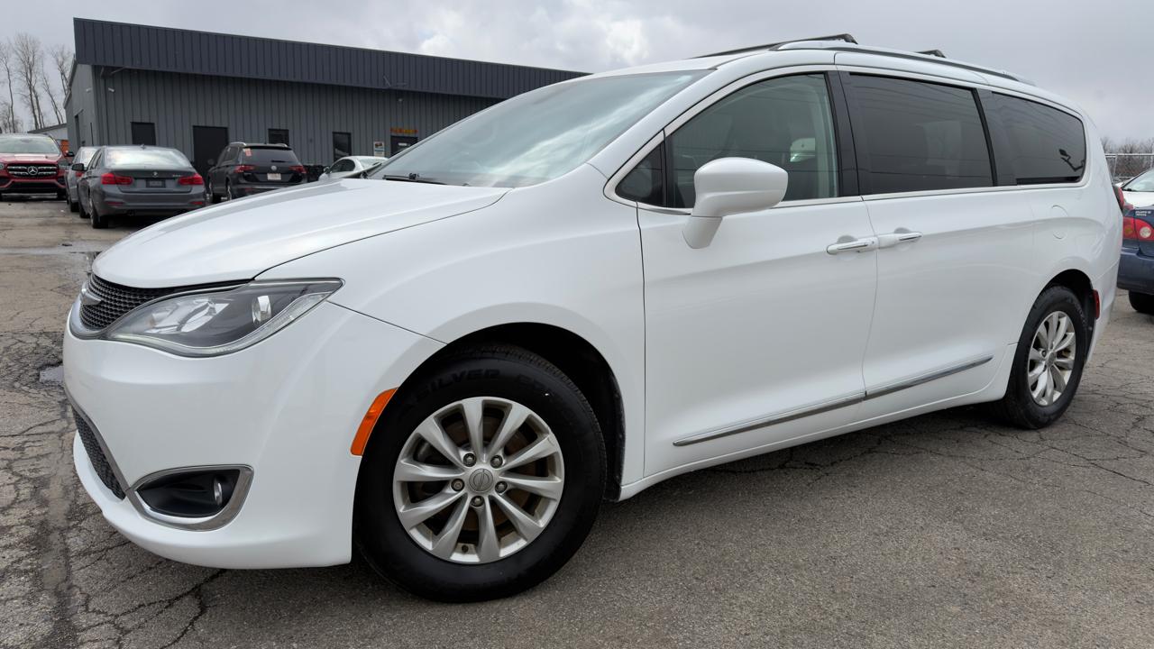 Chrysler Pacifica Touring L Plus FWD 2018
