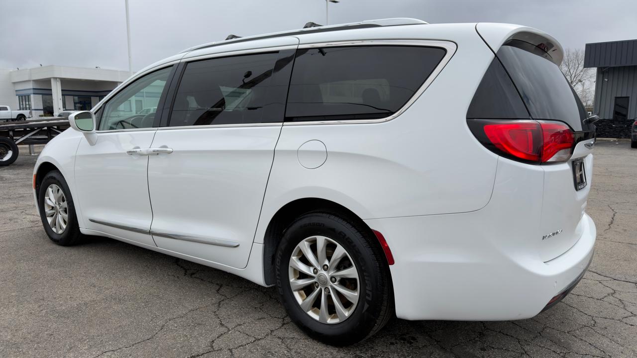 Chrysler Pacifica Touring L Plus FWD 2018
