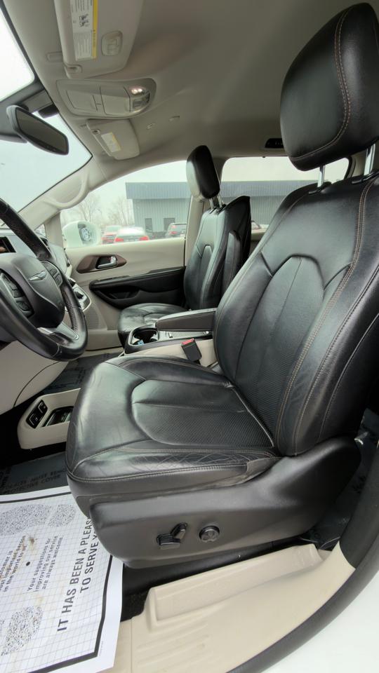 Chrysler Pacifica Touring L Plus FWD 2018