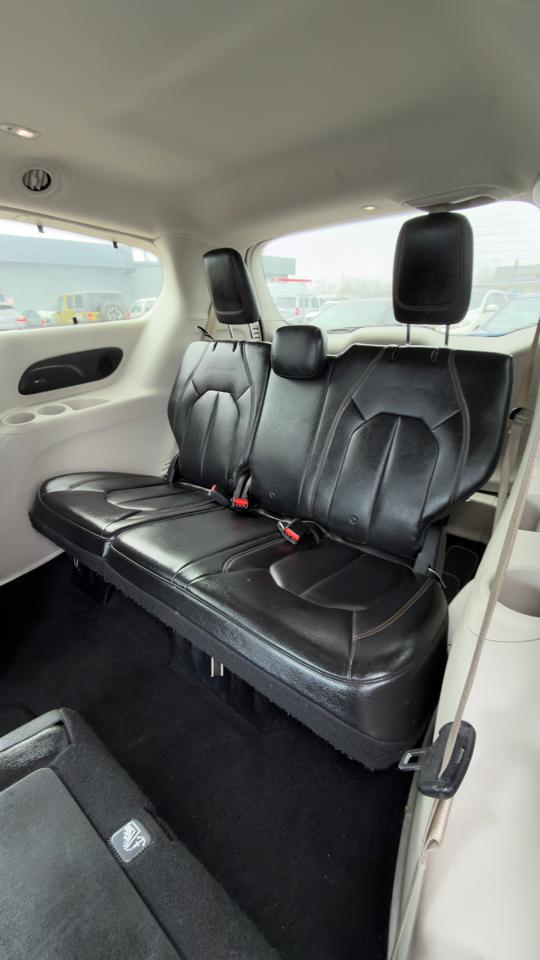 Chrysler Pacifica Touring L Plus FWD 2018