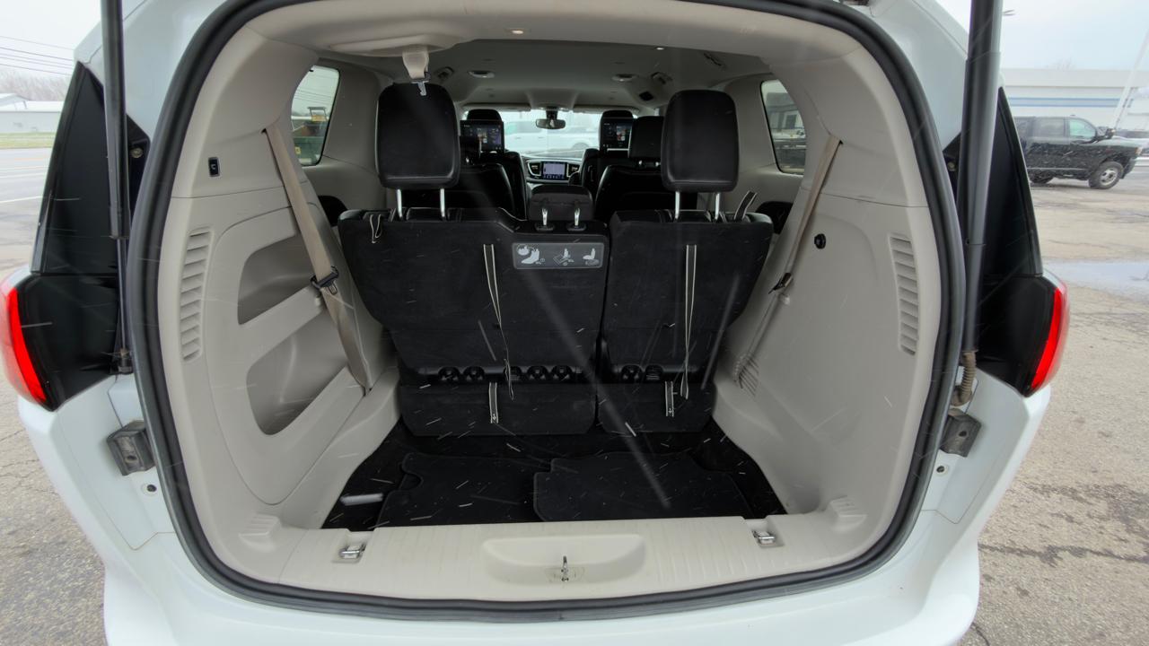 Chrysler Pacifica Touring L Plus FWD 2018