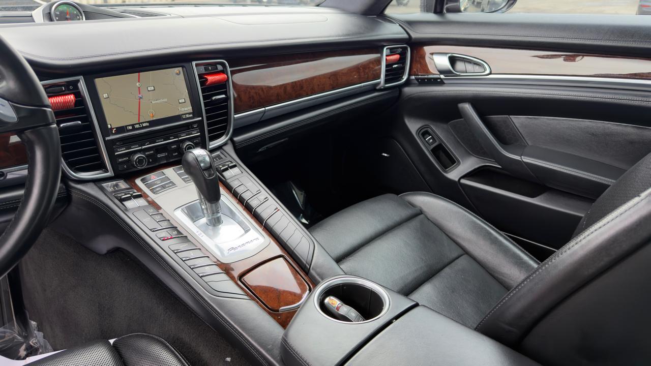 Porsche Panamera 4dr HB Turbo 2014