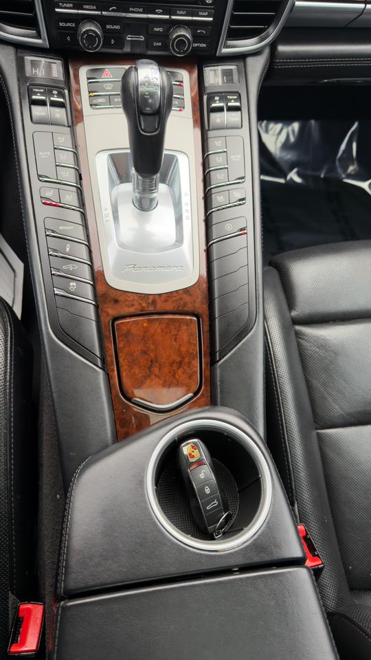 Porsche Panamera 4dr HB Turbo 2014