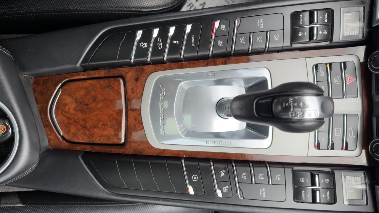 Porsche Panamera 4dr HB Turbo 2014