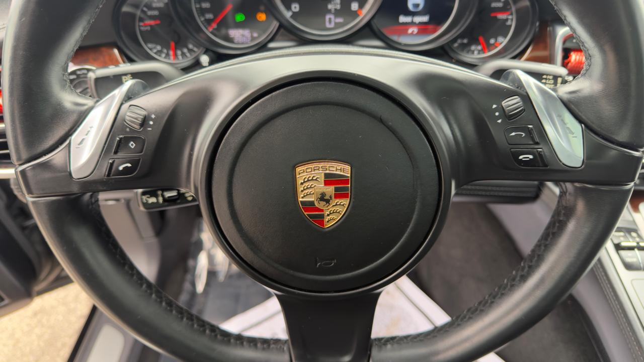 Porsche Panamera 4dr HB Turbo 2014