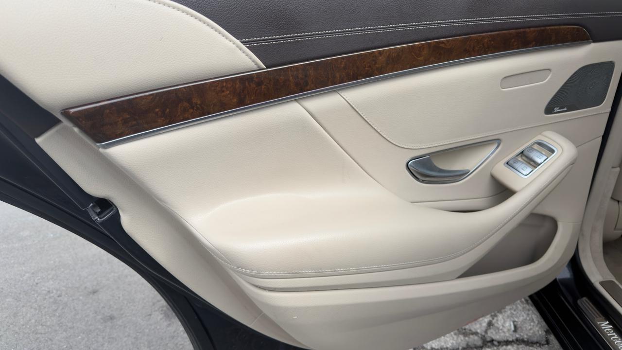 Mercedes-Benz S-Class 4dr Sdn S 550 4MATIC 2015