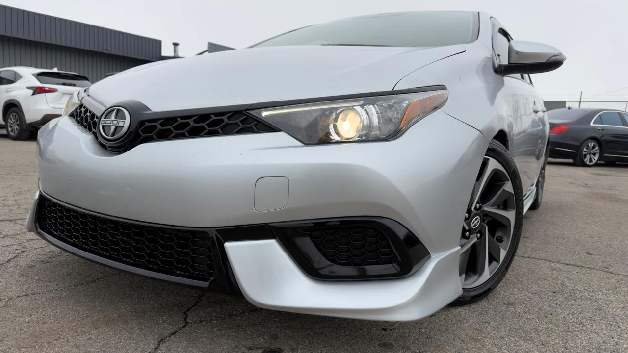 Scion iM 5dr HB Man (Natl) 2016
