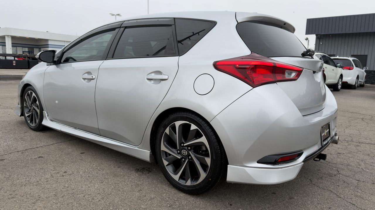 Scion iM 5dr HB Man (Natl) 2016