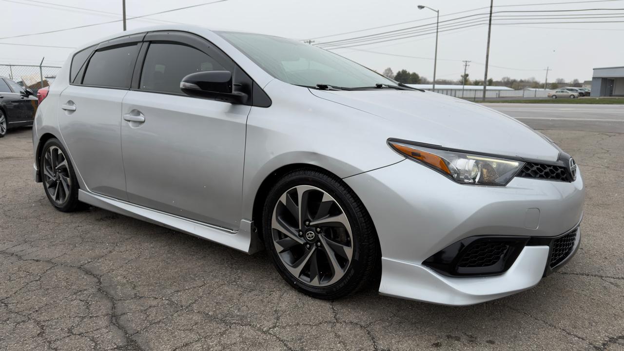 Scion iM 5dr HB Man (Natl) 2016