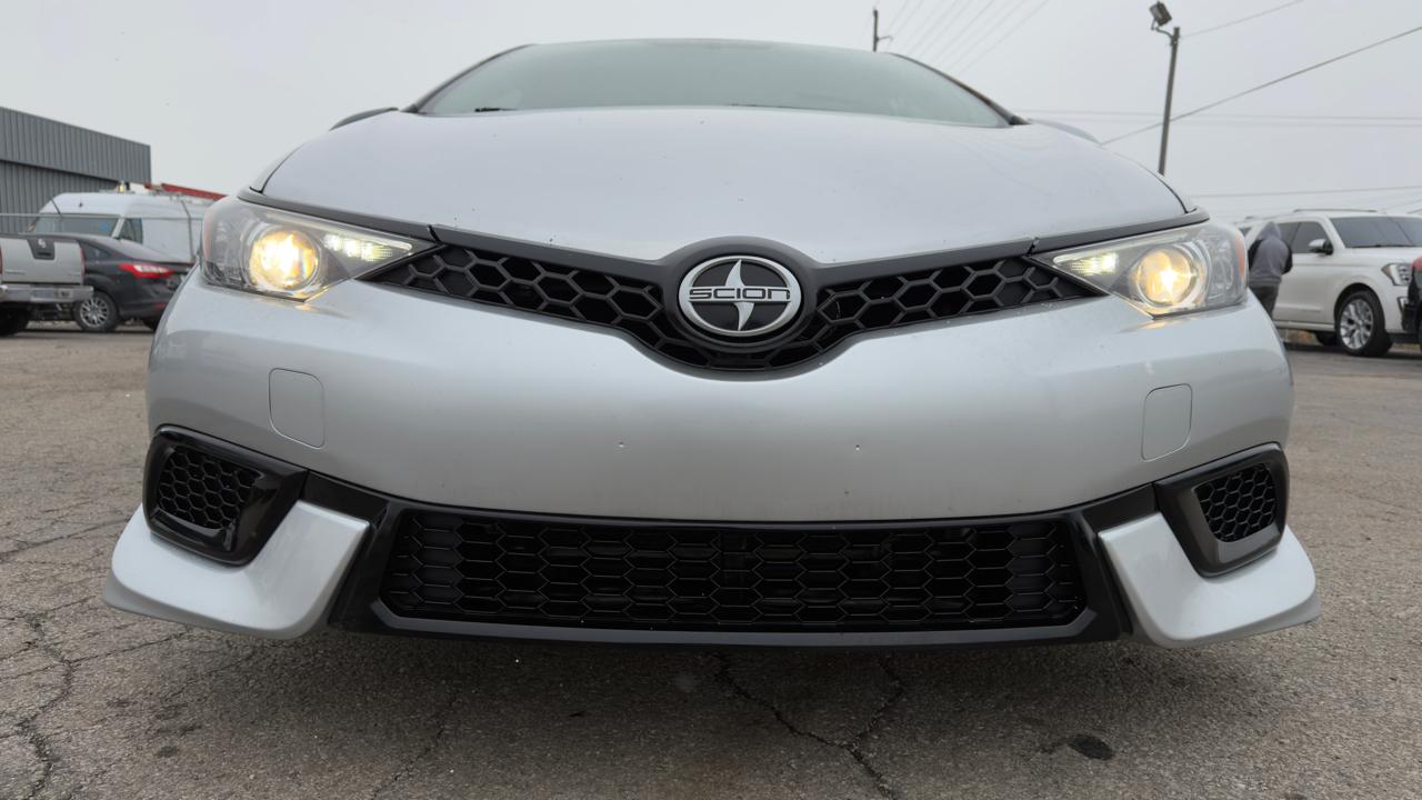 Scion iM 5dr HB Man (Natl) 2016