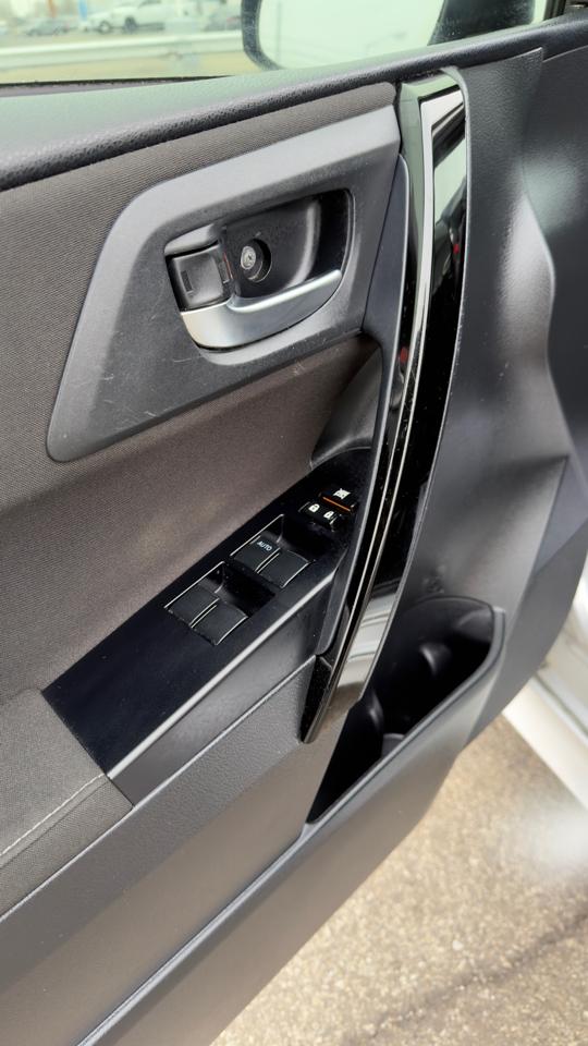 Scion iM 5dr HB Man (Natl) 2016