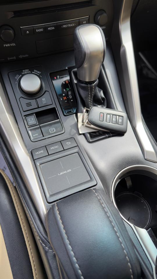 Lexus NX 200t FWD 4dr 2016