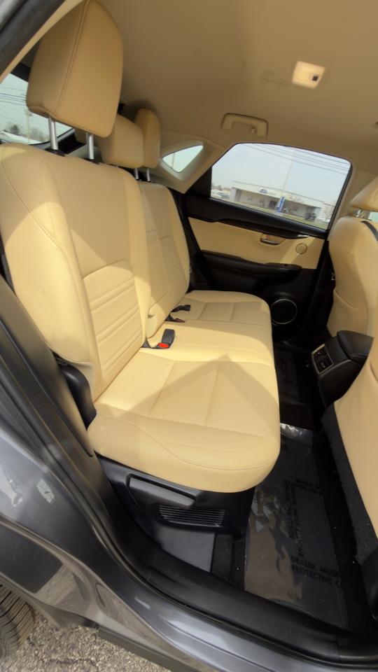 Lexus NX 200t FWD 4dr 2016