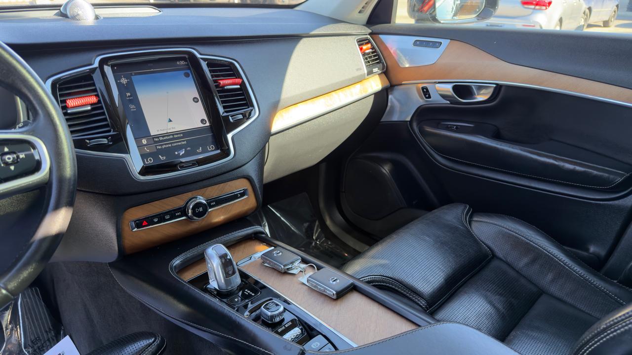 Volvo XC90 T8 eAWD Plug-In Hybrid 7-Passenger Inscription 2018