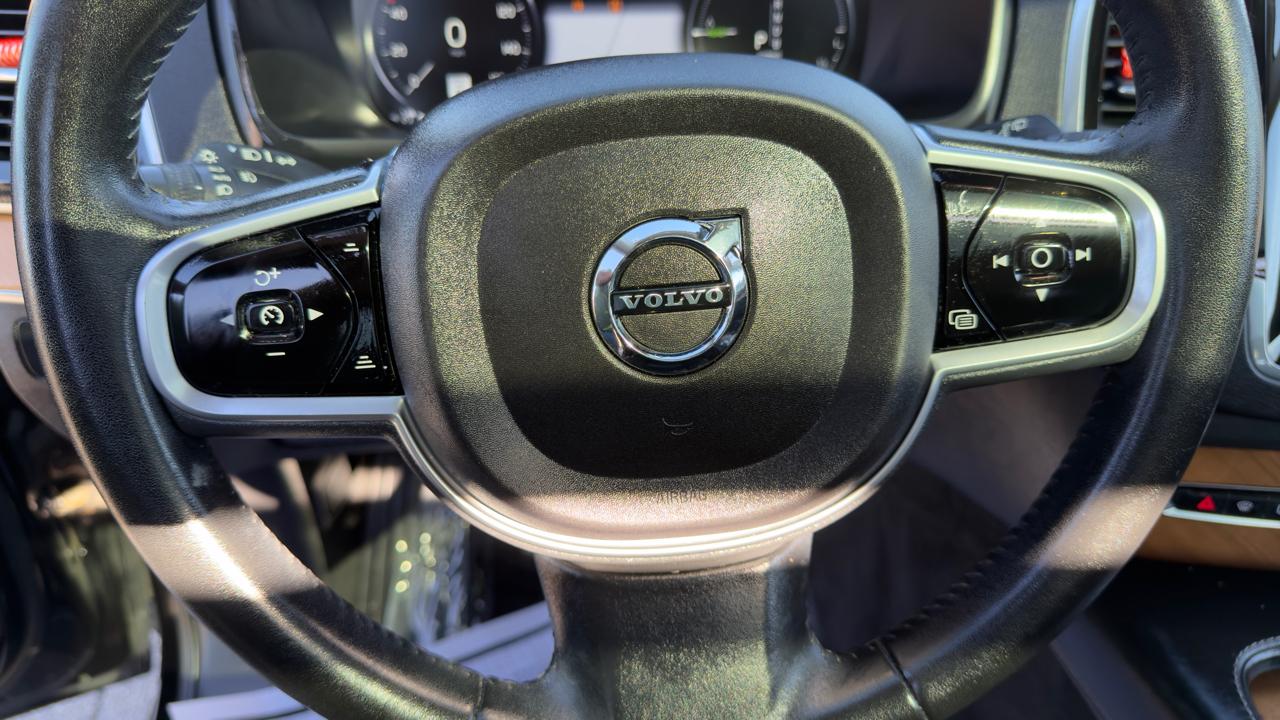 Volvo XC90 T8 eAWD Plug-In Hybrid 7-Passenger Inscription 2018