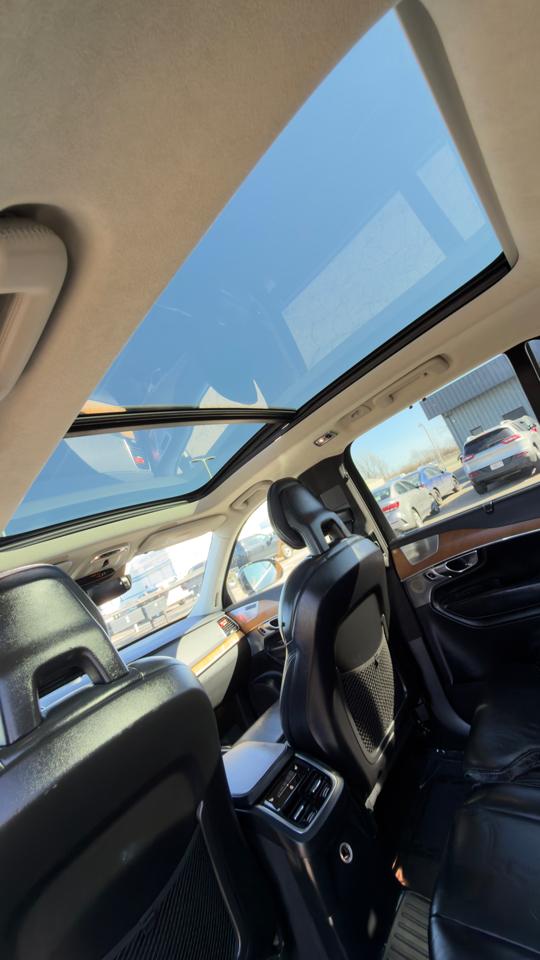 Volvo XC90 T8 eAWD Plug-In Hybrid 7-Passenger Inscription 2018