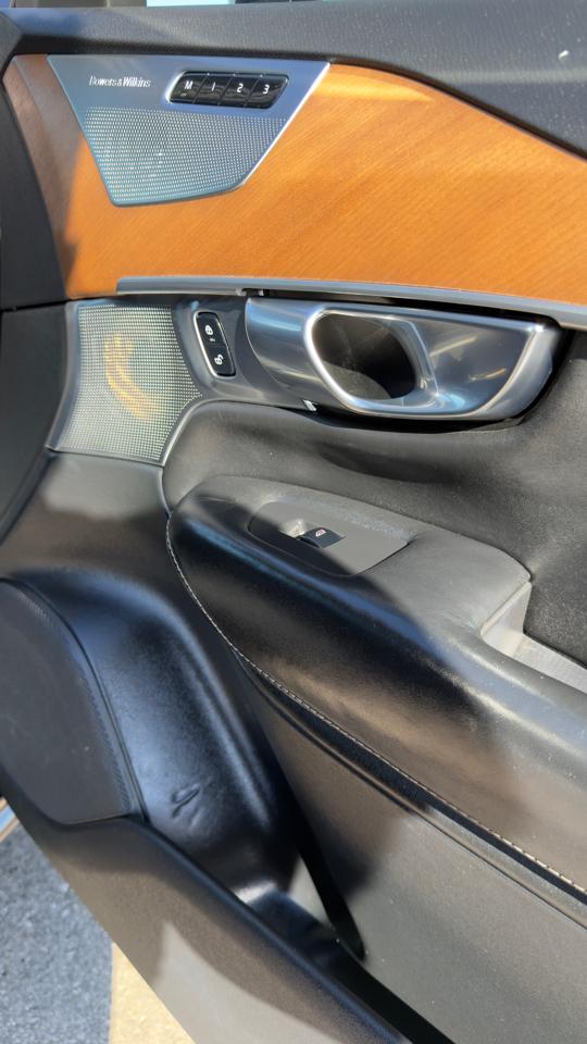 Volvo XC90 T8 eAWD Plug-In Hybrid 7-Passenger Inscription 2018