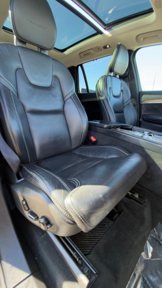Volvo XC90 T8 eAWD Plug-In Hybrid 7-Passenger Inscription 2018