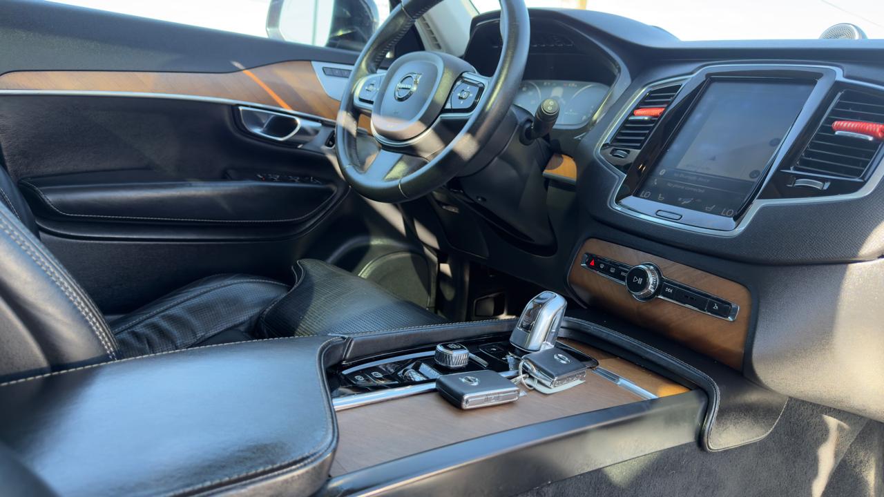 Volvo XC90 T8 eAWD Plug-In Hybrid 7-Passenger Inscription 2018