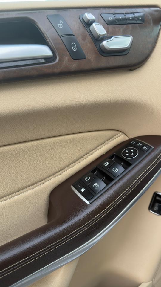 Mercedes-Benz GLS GLS 550 4MATIC SUV 2017