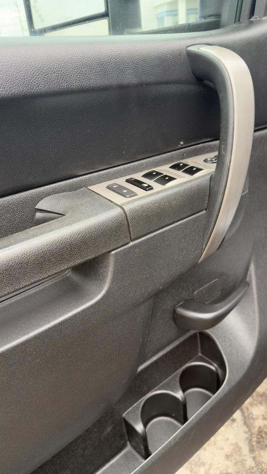 Chevrolet Silverado 2500HD 4WD Crew Cab 153.7" LT 2011