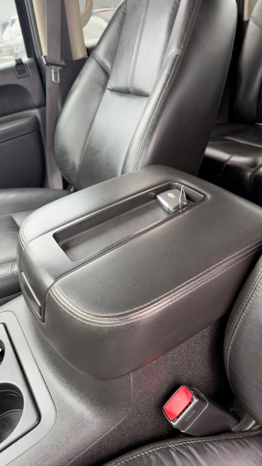 Chevrolet Silverado 2500HD 4WD Crew Cab 153.7" LT 2011