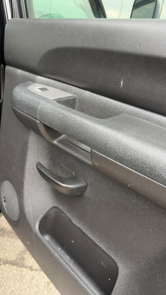 Chevrolet Silverado 2500HD 4WD Crew Cab 153.7" LT 2011