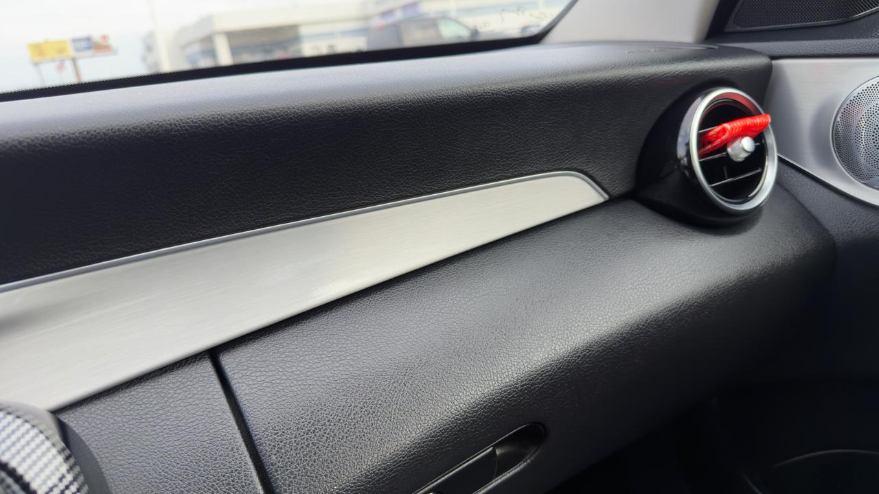 Mercedes-Benz C-Class 4dr Sdn C 300 4MATIC 2015