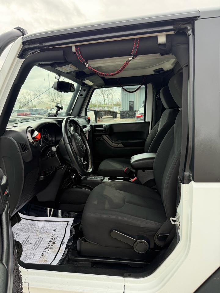 Jeep Wrangler 4WD 2dr Willys Wheeler 2015