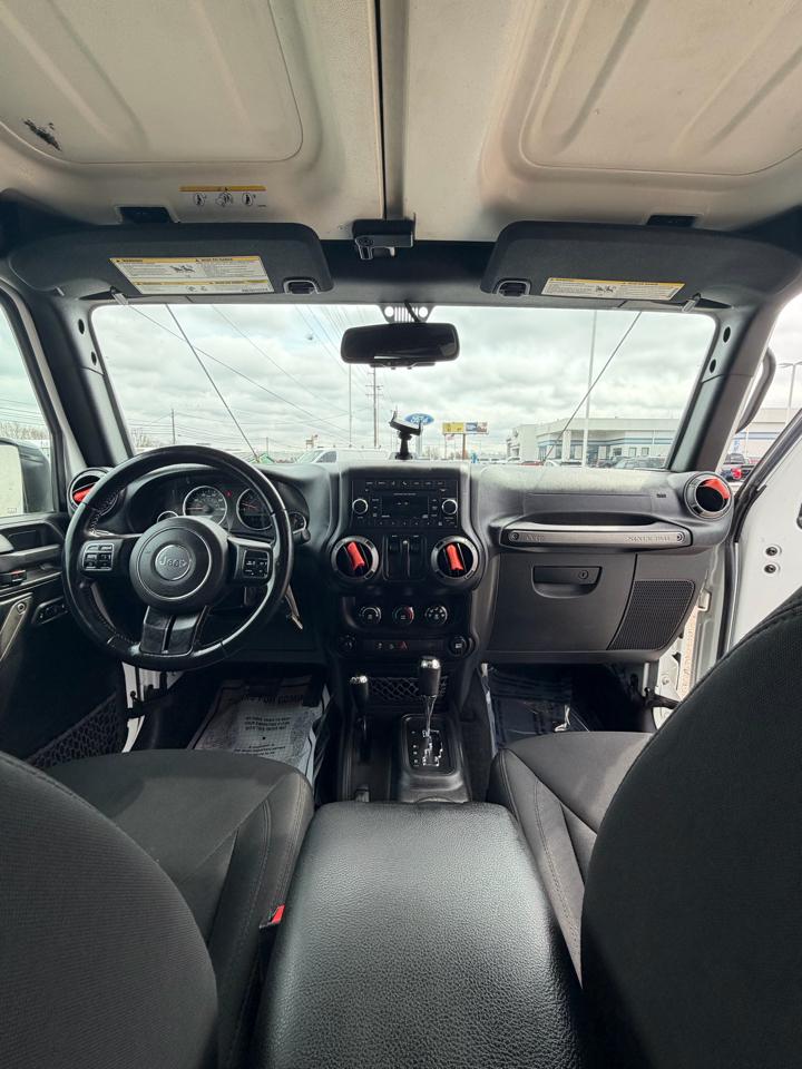 Jeep Wrangler 4WD 2dr Willys Wheeler 2015