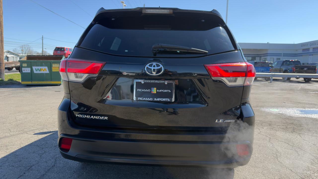Toyota Highlander LE V6 AWD (Natl) 2018