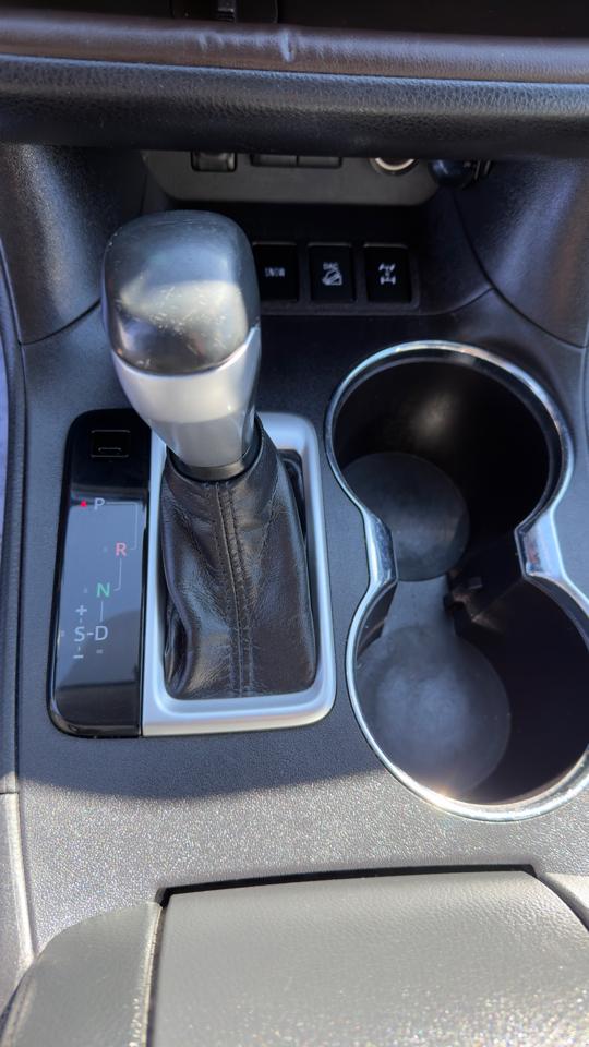 Toyota Highlander LE V6 AWD (Natl) 2018