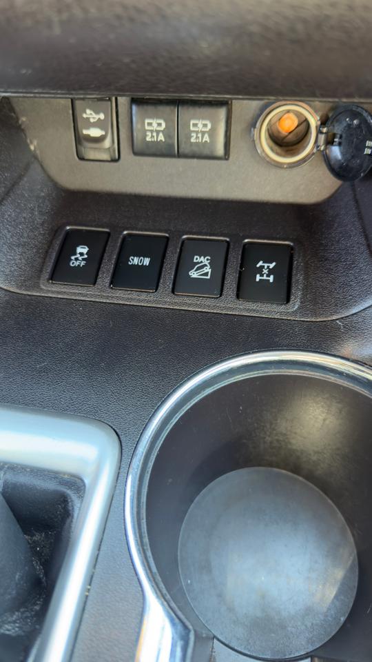 Toyota Highlander LE V6 AWD (Natl) 2018