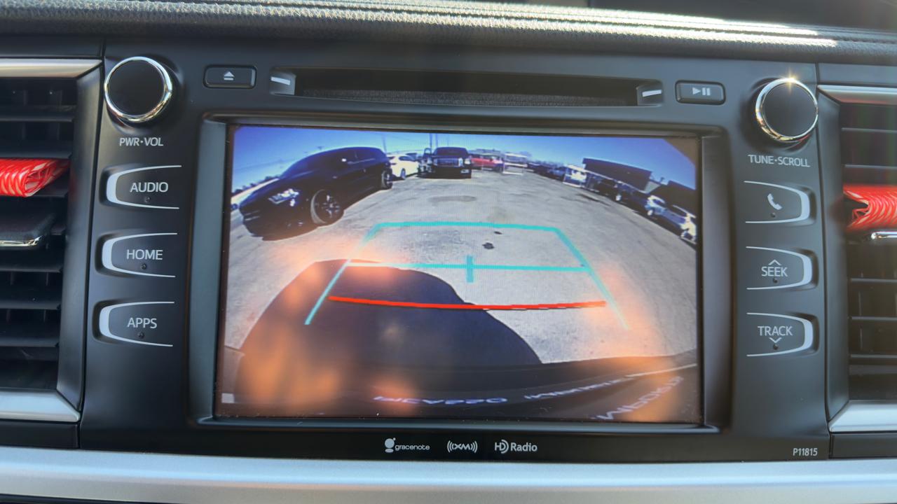 Toyota Highlander LE V6 AWD (Natl) 2018