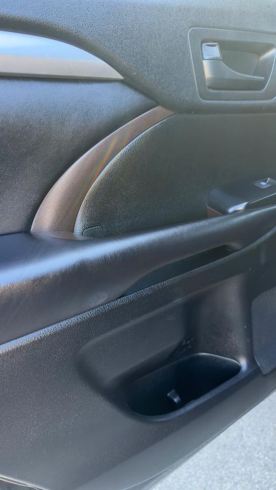 Toyota Highlander LE V6 AWD (Natl) 2018