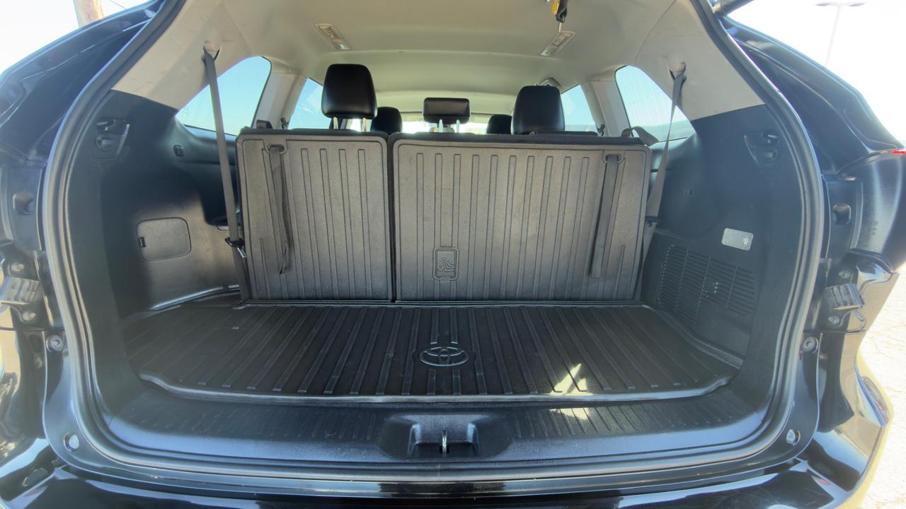 Toyota Highlander LE V6 AWD (Natl) 2018