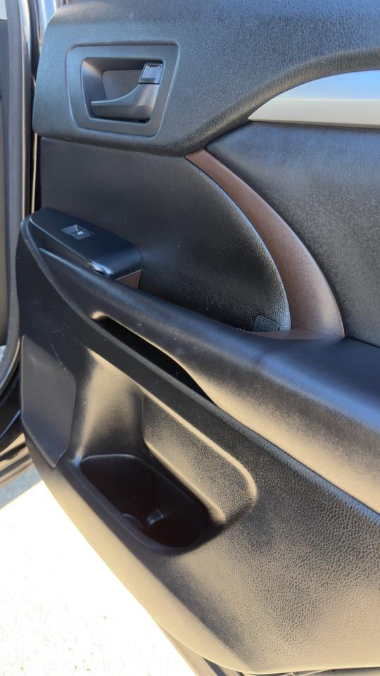 Toyota Highlander LE V6 AWD (Natl) 2018