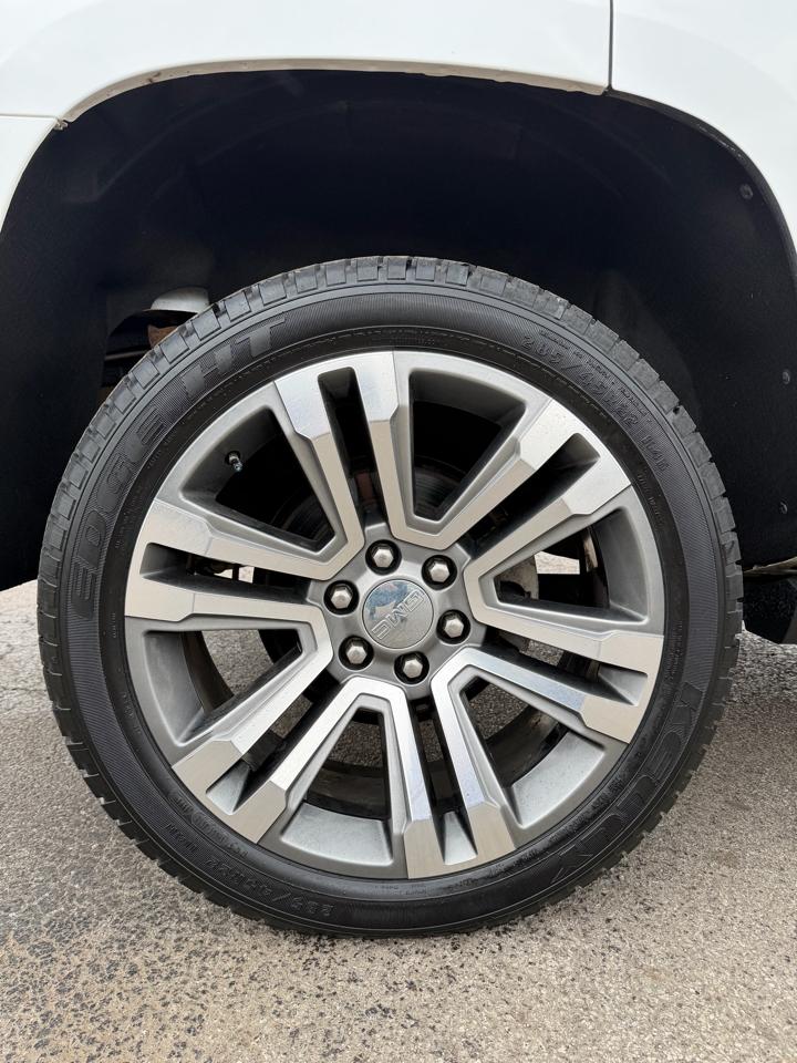 GMC Yukon 4WD 4dr Denali 2018