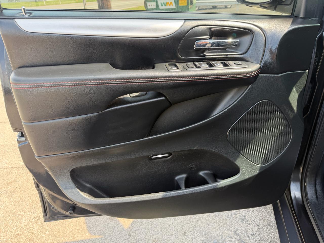 Dodge Grand Caravan GT Wagon Fleet 2017