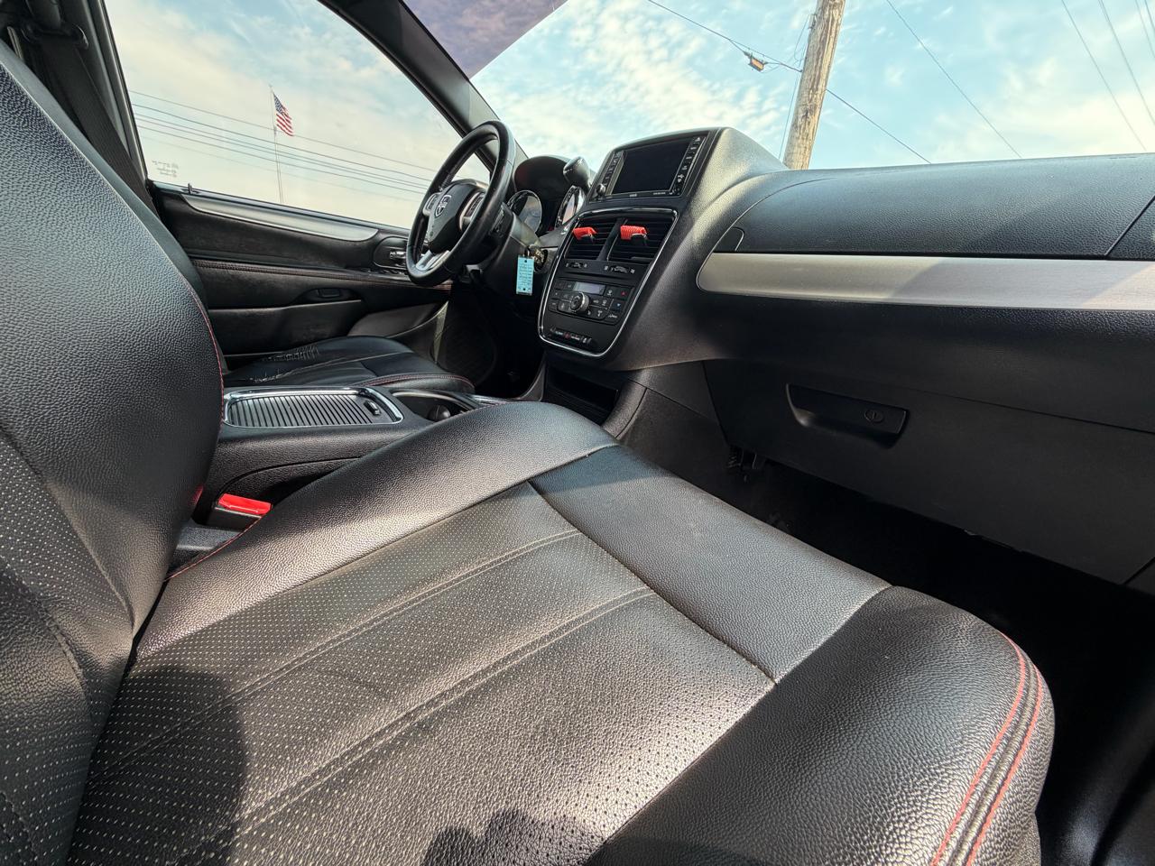 Dodge Grand Caravan GT Wagon Fleet 2017